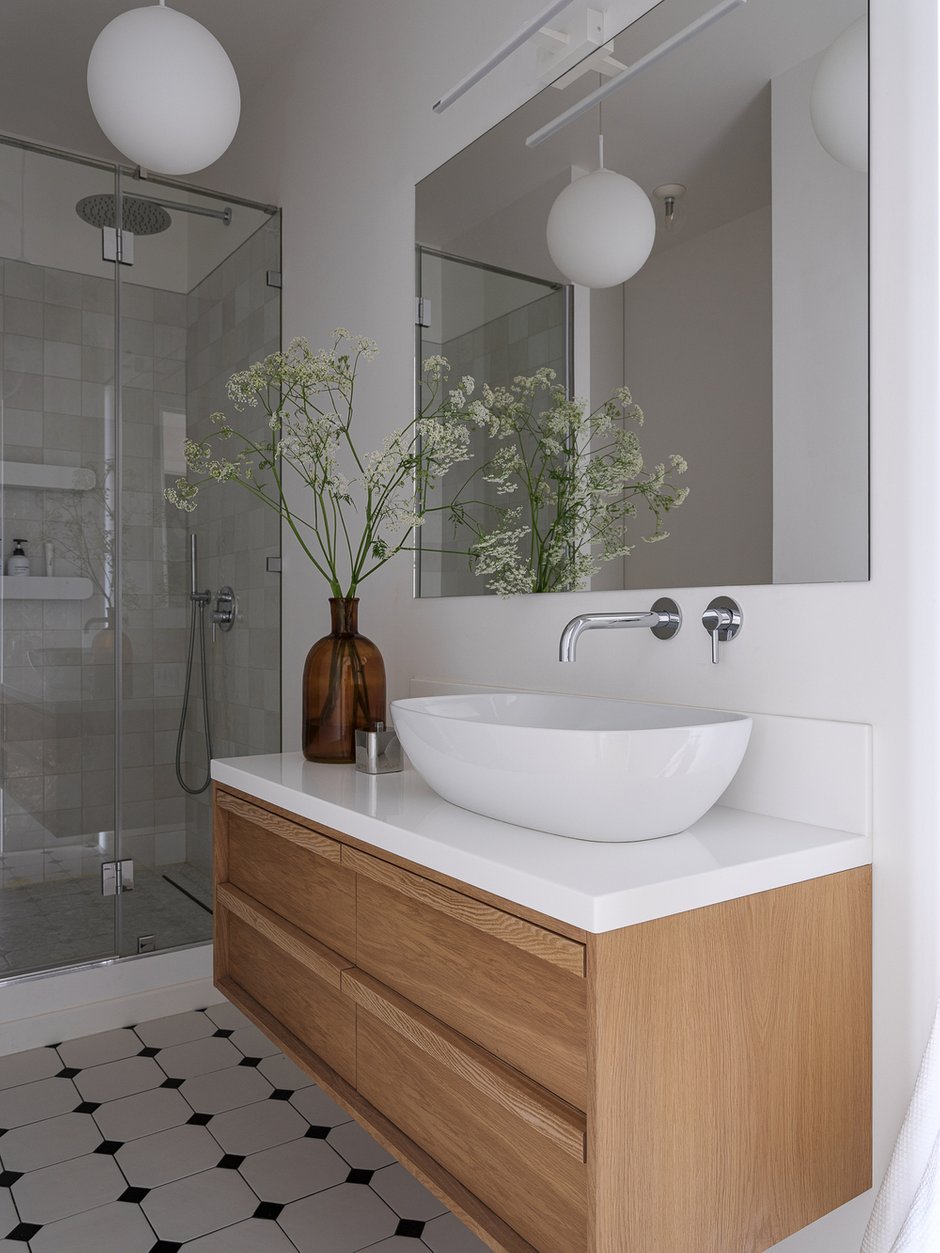 Фотография: Ванная в стиле Скандинавский, Современный, Минимализм, Квартира, Проект дня, Москва, 3 комнаты, 60-90 метров, Анна Мальцева, скандинавский с элементами минимализма – фото на INMYROOM