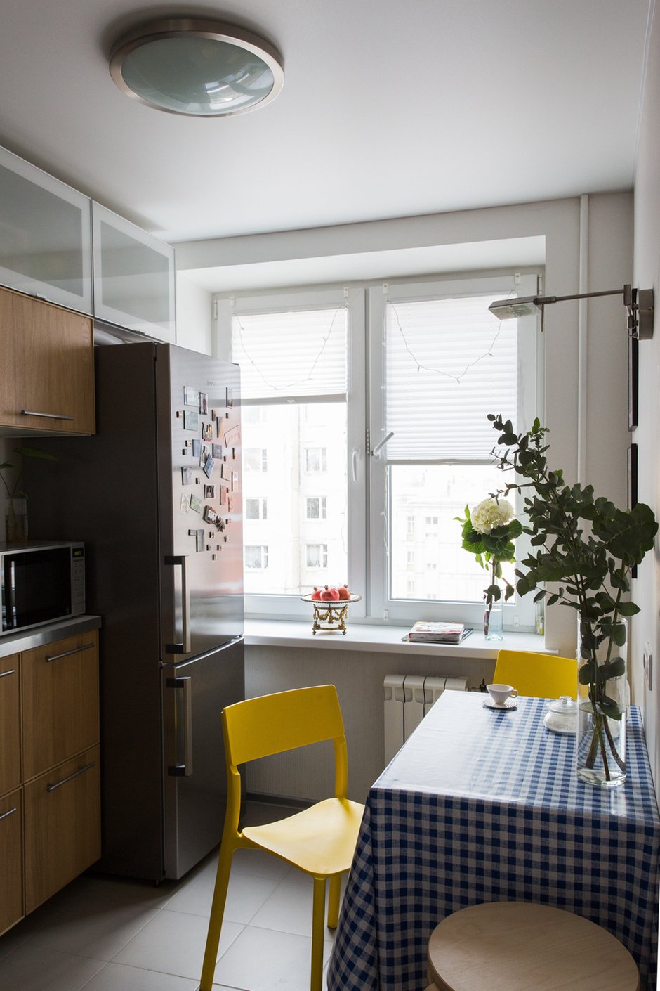 Фотография: Кухня и столовая в стиле Современный, Квартира, Проект недели, Москва, Кирпичный дом, 2 комнаты, 40-60 метров, Евгения Рахвальская – фото на INMYROOM