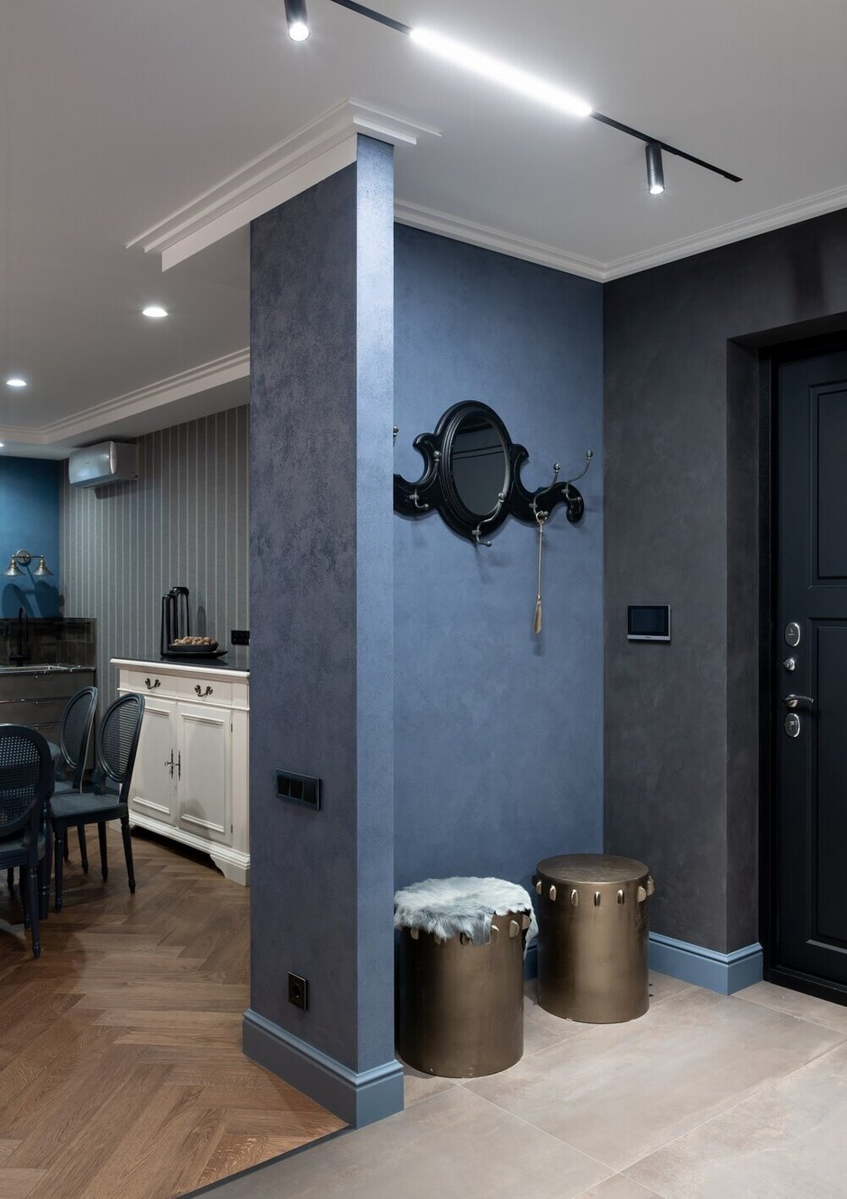 Фотография:  в стиле , Квартира, Проект дня, Калининград, Кирпичный дом, 2 комнаты, 60-90 метров, минимализм, современный, дизайн интерьера фото – фото на INMYROOM