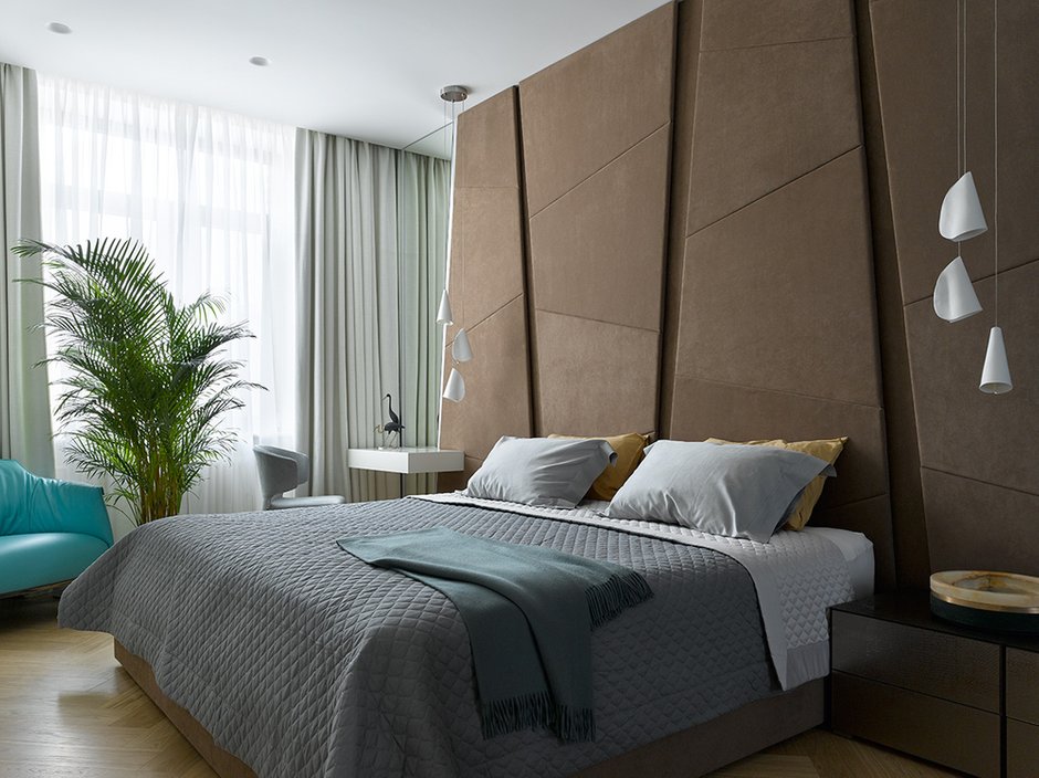 Фотография: Спальня в стиле Современный, Квартира, Проект дня, Москва, Шамсудин Керимов, Кирпичный дом, 4 и больше, Более 90 метров – фото на INMYROOM