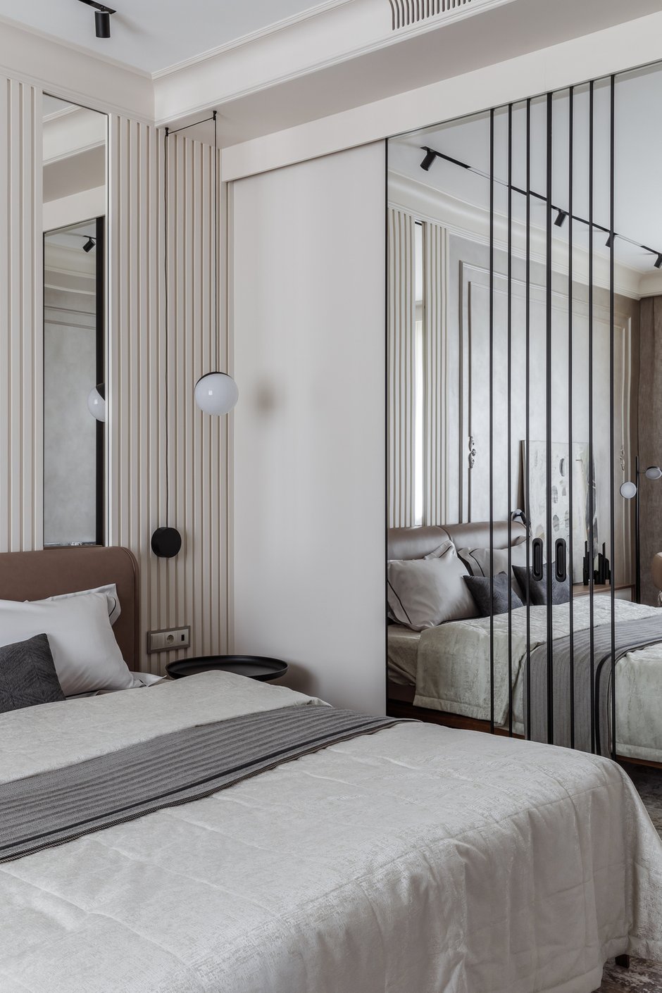 Фотография: Спальня в стиле Классический, Современный, Дом, Проект дня, Москва, Блочный дом, 4 и больше, Более 90 метров, Эксклюзивные проекты, современный с элементами классики и роскоши, Юлия Стоянова – фото на INMYROOM