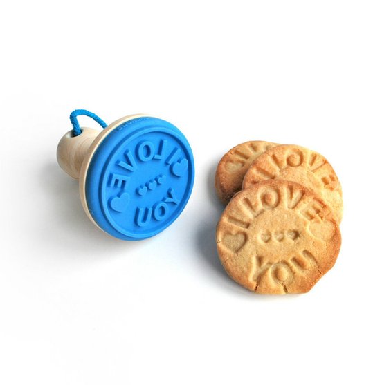 Фотография: Спальня в стиле Минимализм, Прованс и Кантри, Карта покупок, Франция, Праздник, Индустрия, IKEA, Цветы, Zara Home, Roommy.ru, Debenhams, 8 марта – фото на INMYROOM