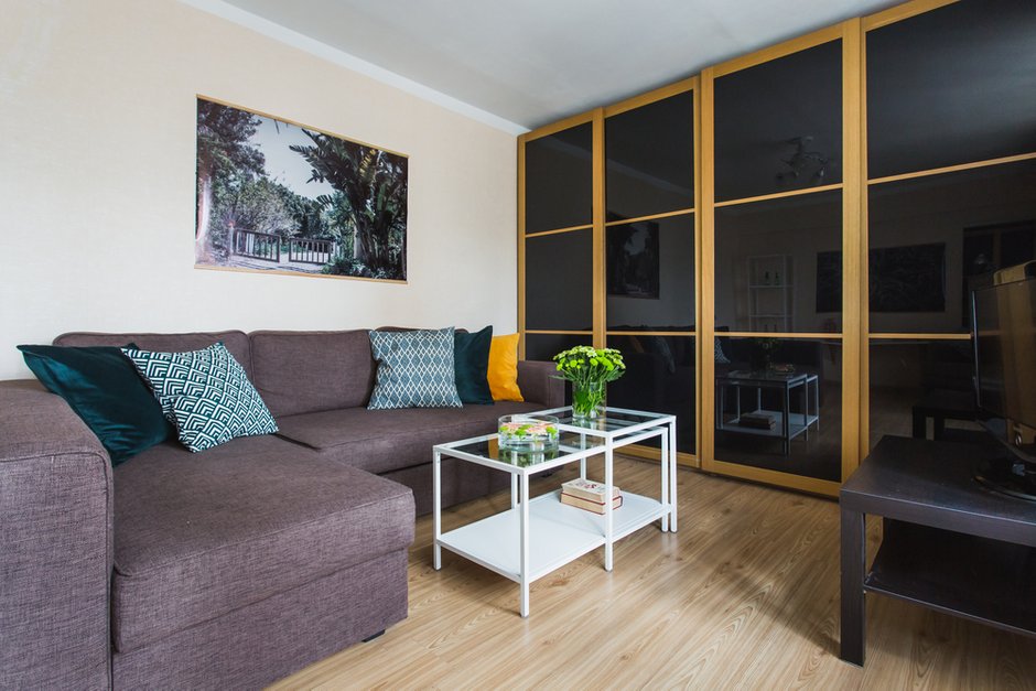 Фотография: Гостиная в стиле Минимализм, Современный, Квартира, Проект недели, Москва, Анна Ковальченко, Панельный дом, 2 комнаты, 40-60 метров – фото на INMYROOM