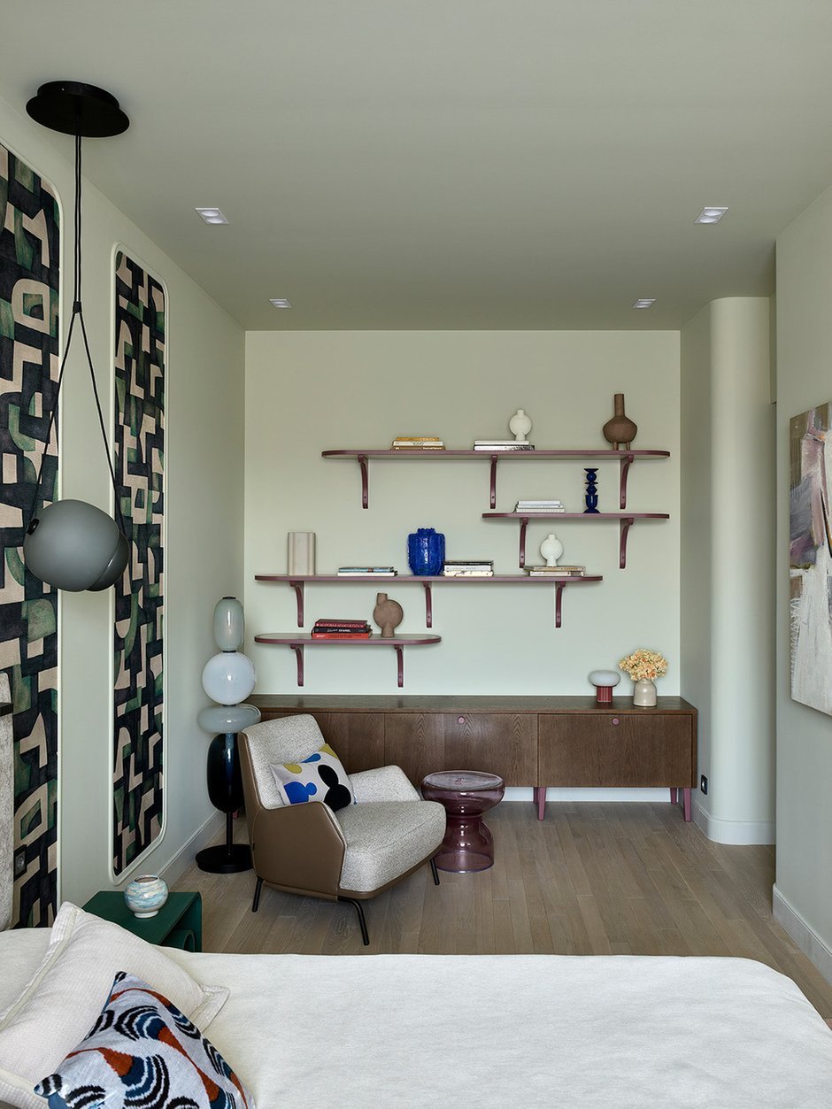 Фото: Спальня в стиле Модерн, Эклектика, Квартира, Проект дня, Москва, Фрунзенская набережная, Сталинка, 3 комнаты, 60-90 метров, Анна Громова – фото на INMYROOM