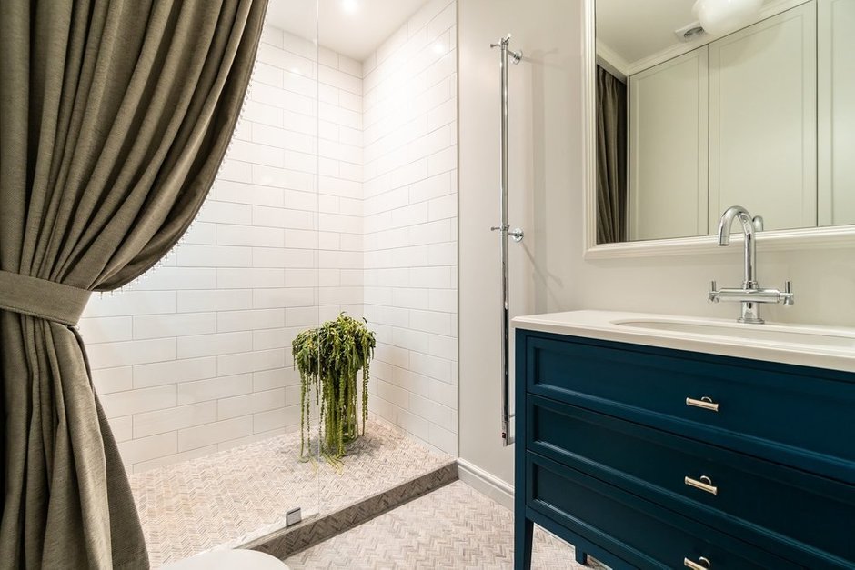 Фотография: Ванная в стиле Классический, Современный, Квартира, Белый, Проект дня, Москва, Бежевый, 3 комнаты, Более 90 метров, Кристина Изотова – фото на INMYROOM