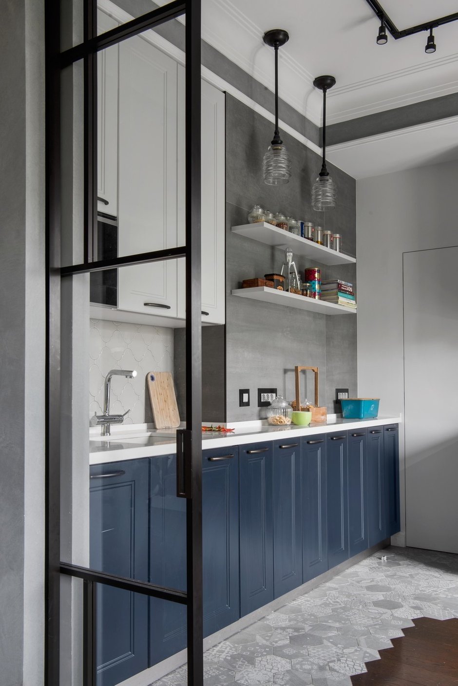 Фотография: Кухня и столовая в стиле Современный, Квартира, Проект недели, Москва, 3 комнаты, 60-90 метров, Ксения Усанова – фото на INMYROOM