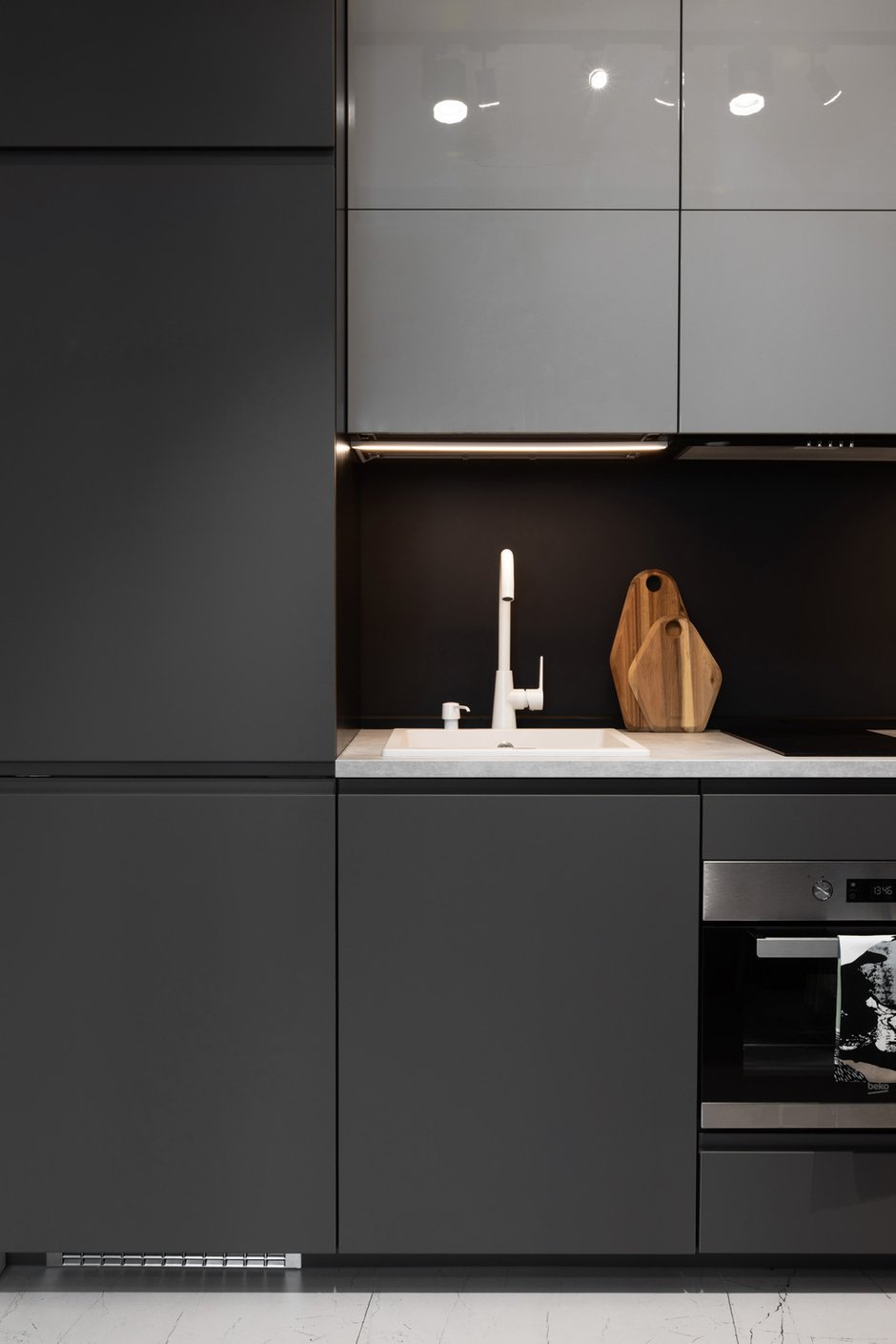 Фотография: Кухня и столовая в стиле Минимализм, Квартира, Студия, Проект дня, Москва, до 40 метров, Давид Аксенов – фото на INMYROOM