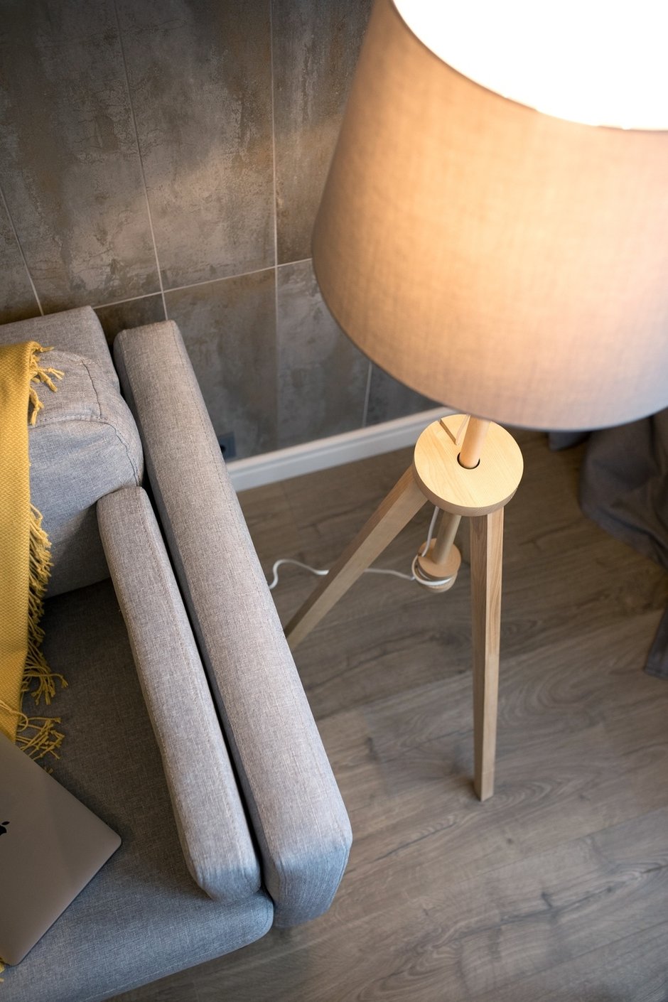 Фотография: Гостиная в стиле Современный, Минимализм, Квартира, Проект недели, Санкт-Петербург, 2 комнаты, 40-60 метров, Ольга Артемова – фото на INMYROOM