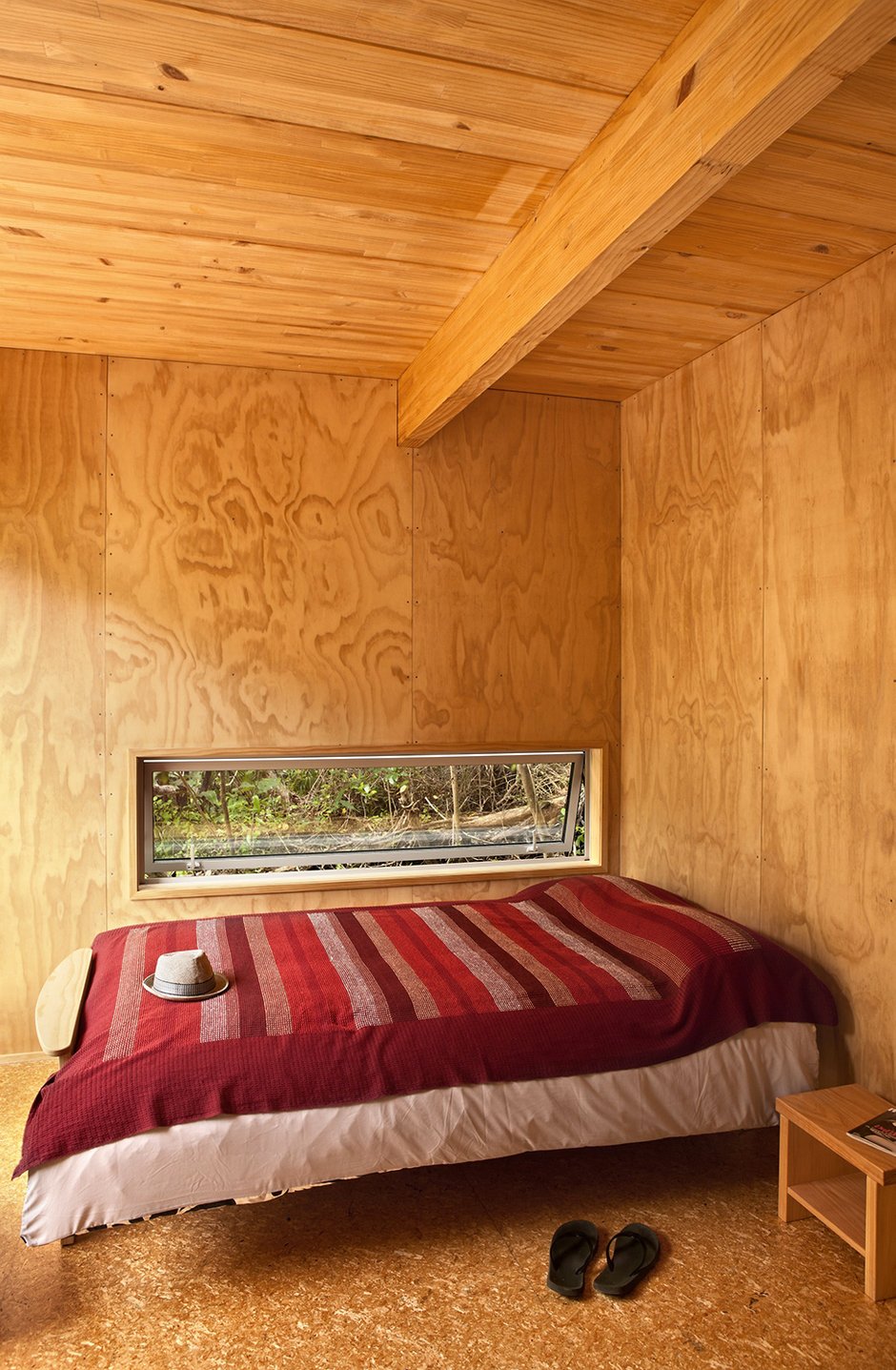 Фотография: Спальня в стиле Прованс и Кантри, Современный, Декор интерьера, Дом, Дома и квартиры, Архитектурные объекты – фото на INMYROOM