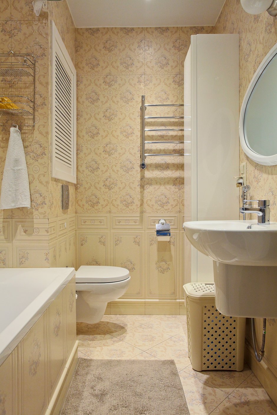 Фотография: Кухня и столовая в стиле Прованс и Кантри, Современный, Эклектика, Квартира, Россия, Проект недели, ИКЕА, Hansgrohe, Little Green, Kerama Marazzi, Новая Москва, Jacob Delafon, UltraWood, Riho, Дарья Сизова, квартира художника – фото на INMYROOM