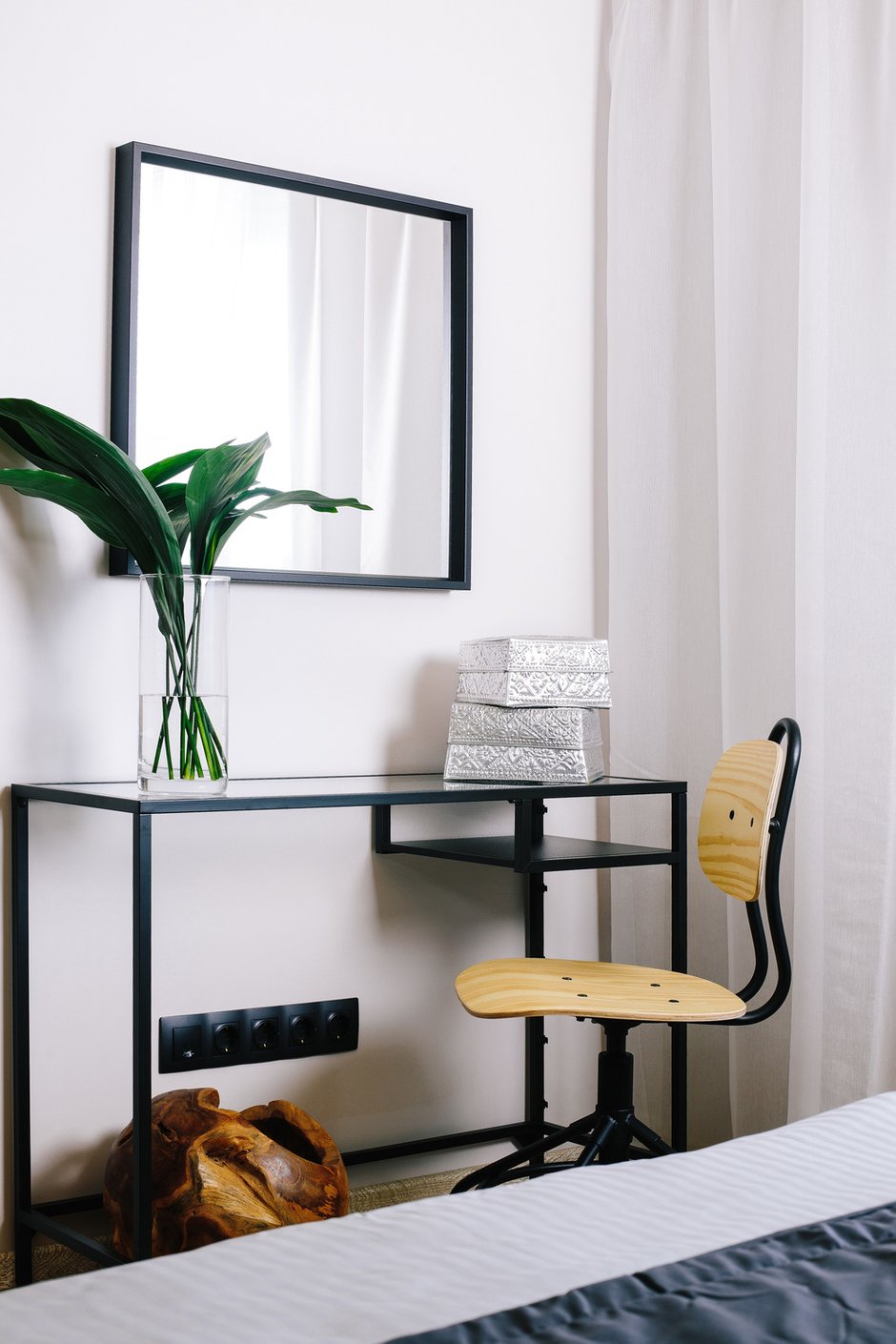 Фотография: Спальня в стиле Лофт, Квартира, Студия, Проект недели, Монолитный дом, до 40 метров, ЖК «Артемовские ворота», Артем, Приморский край, Анна Хом – фото на INMYROOM