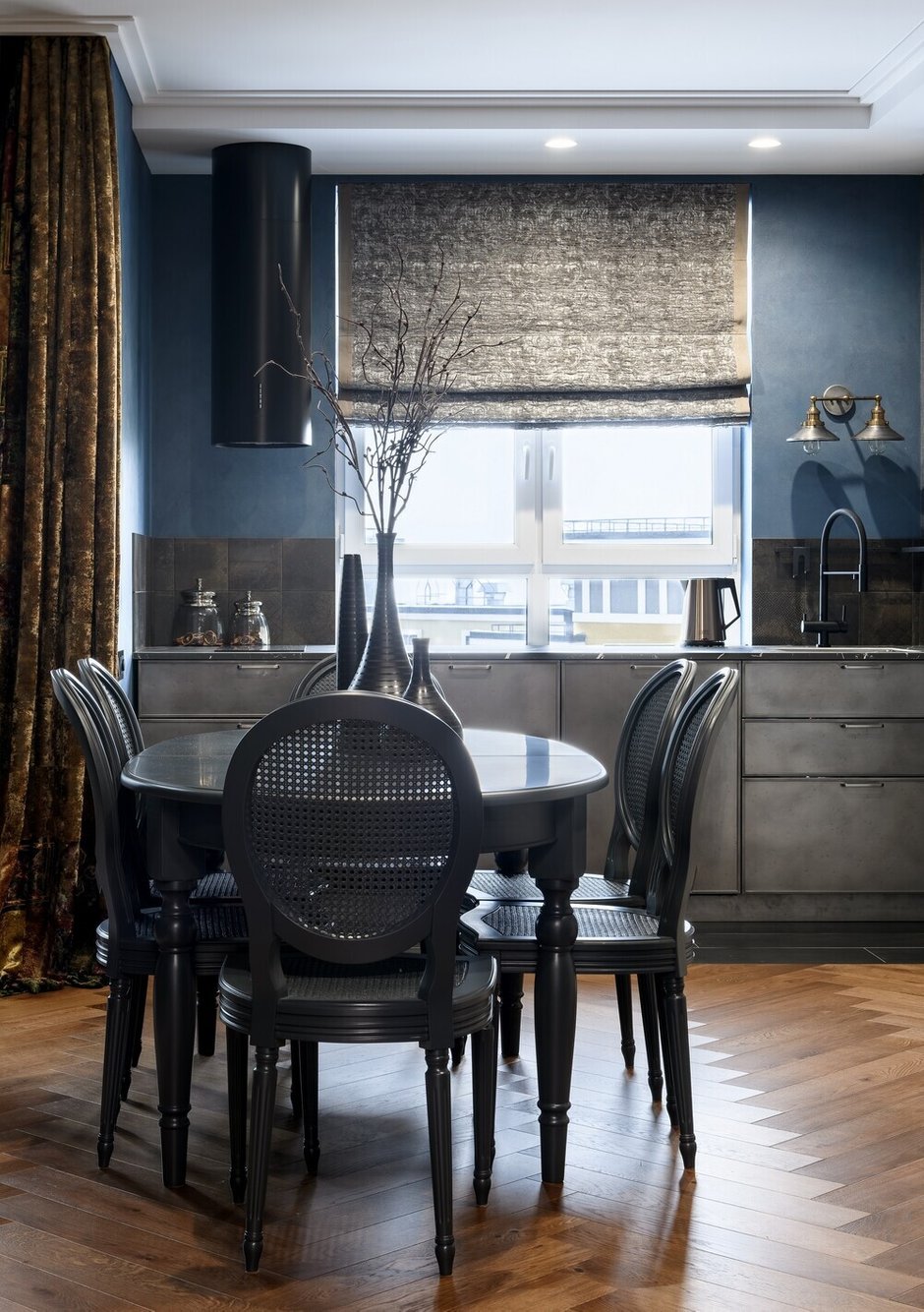 Фотография:  в стиле , Квартира, Проект дня, Калининград, Кирпичный дом, 2 комнаты, 60-90 метров, минимализм, современный, дизайн интерьера фото – фото на INMYROOM