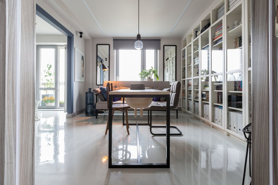 Фотография: Гостиная в стиле Современный, Квартира, Проект недели, Москва, Ирина Крашенинникова, Блочный дом, 2 комнаты, до 40 метров, И-210 – фото на INMYROOM