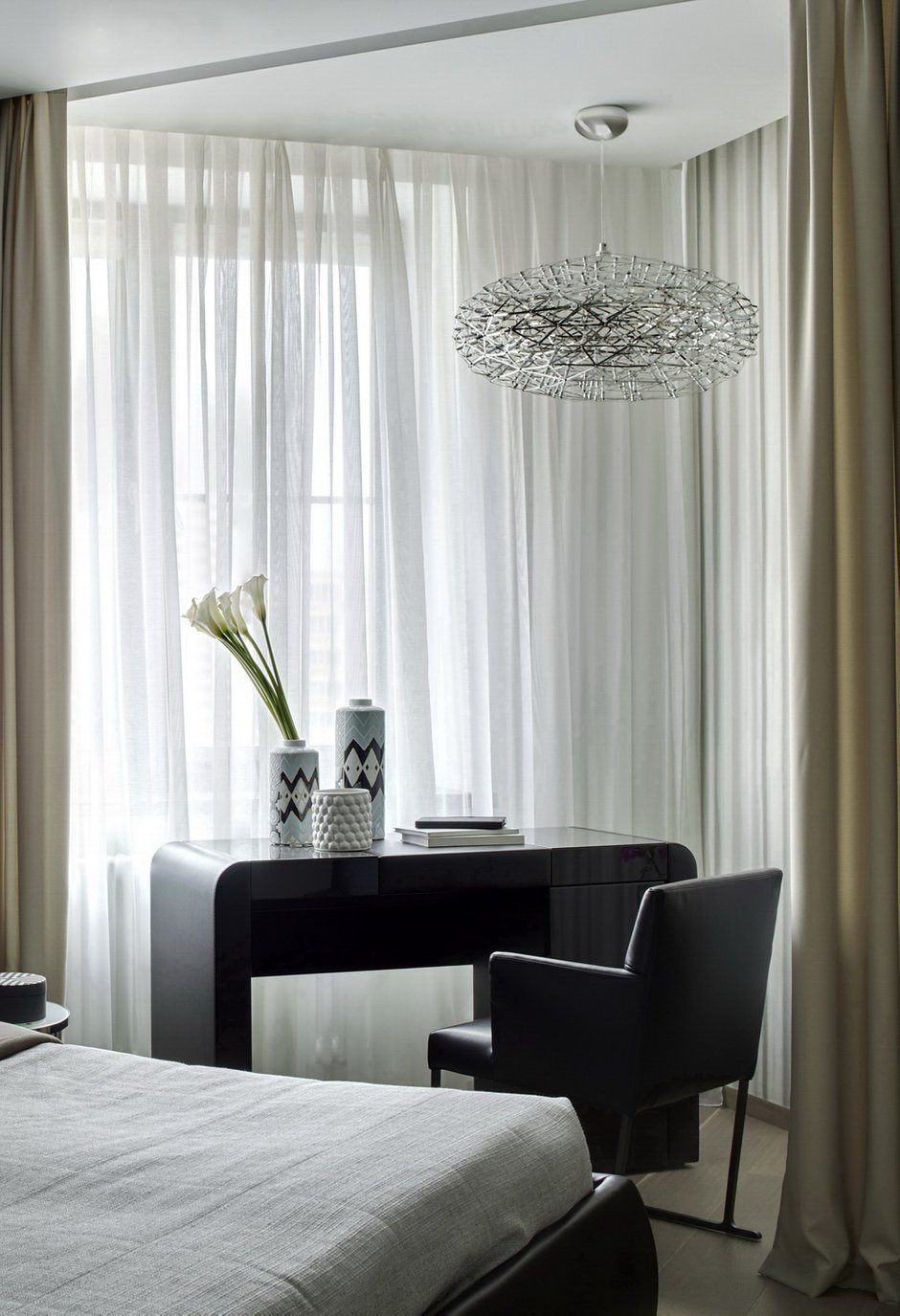 Фотография: Спальня в стиле Современный, Квартира, Проект недели, Москва, Монолитный дом, 4 и больше, Более 90 метров, Иван Поздняков – фото на INMYROOM