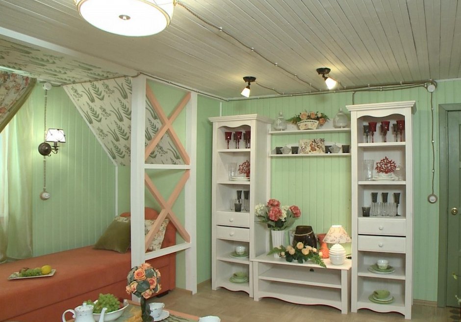 Фотография:  в стиле , Гостиная, Россия, Garda Decor, NEW LOOK, Дача, Бежевый, Коричневый, Подмосковье, Дом и дача, Фазенда, ENS Group, Home Melody, Luminarc, Maytoni, Bironi, Fabio Home, гостиная с камином, «Веренд-Дизайн», Terra Fiori, «Дом Мебели», O-Design, как оформить гостиную на даче, интерьер гостиной на даче – фото на INMYROOM