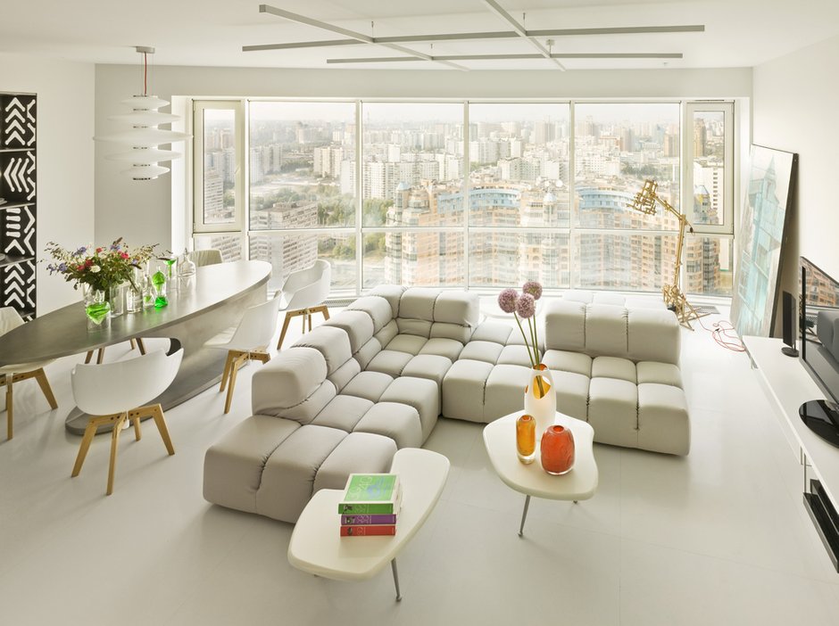 Фотография: Гостиная в стиле Хай-тек, Квартира, Проект недели, 4 и больше, Более 90 метров, Елена Соловьева – фото на INMYROOM