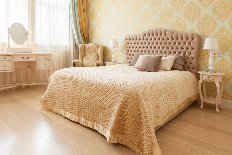 Фотография: Спальня в стиле Классический, Эклектика, Квартира, Проект недели, Москва, Монолитный дом, 4 и больше, Более 90 метров, ZE-MOOV, ЖК «Дом на Цветном» – фото на INMYROOM