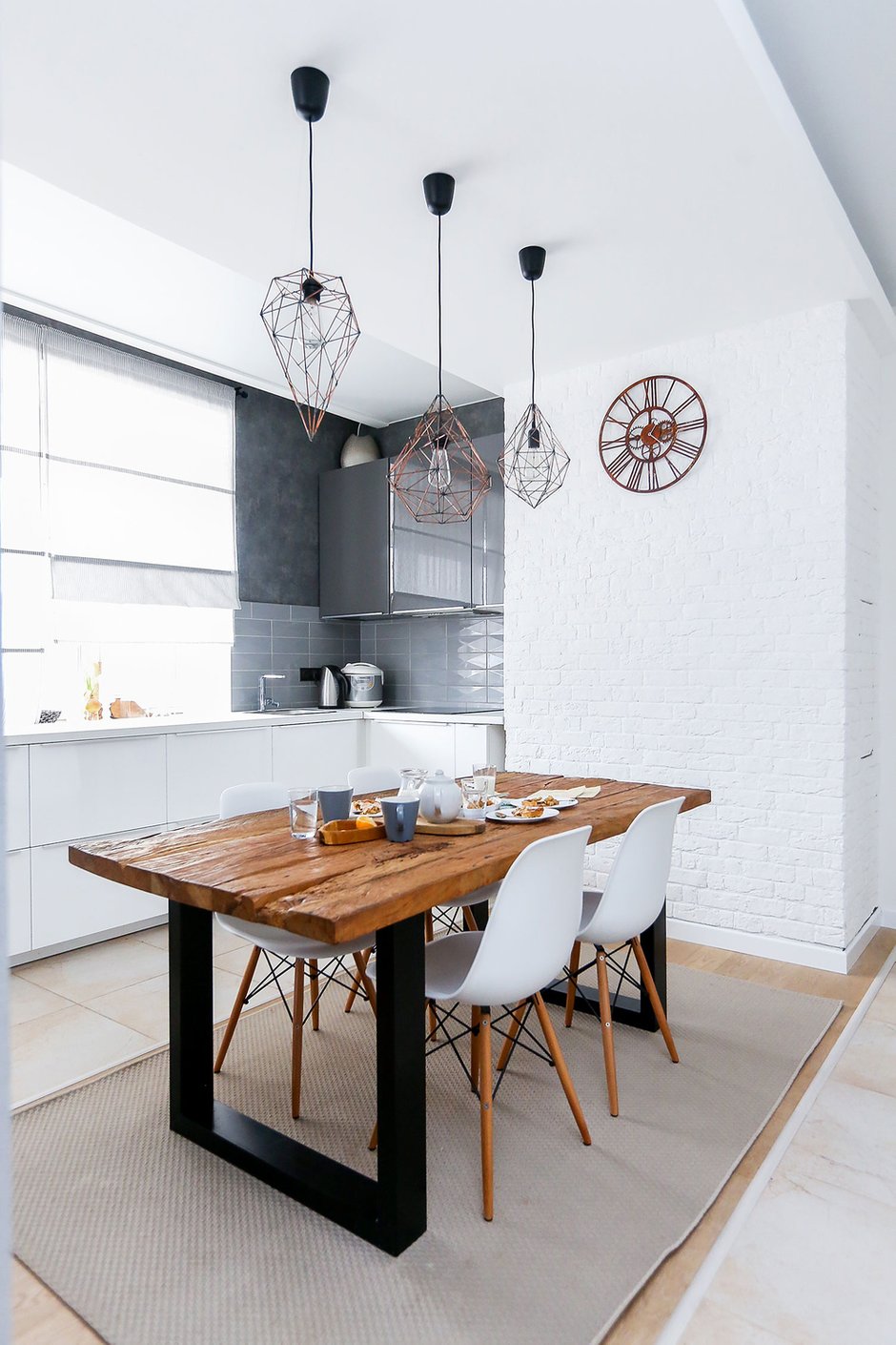 Фотография: Кухня и столовая в стиле Скандинавский, Лофт, Современный, Квартира, Проект дня, Москва, Герой InMyRoom, Коммунарка, 3 комнаты, 60-90 метров, Монолитно-кирпичный, Анна Улич – фото на INMYROOM