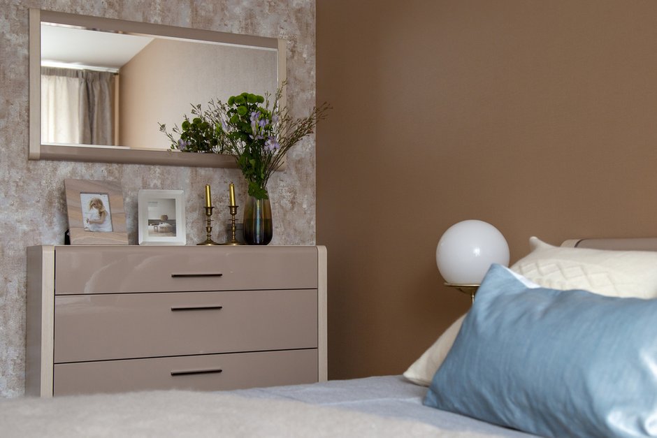 Фотография: Спальня в стиле Современный, Квартира, Проект дня, Санкт-Петербург, Кирпичный дом, 3 комнаты, 40-60 метров, Елена Пылина – фото на INMYROOM