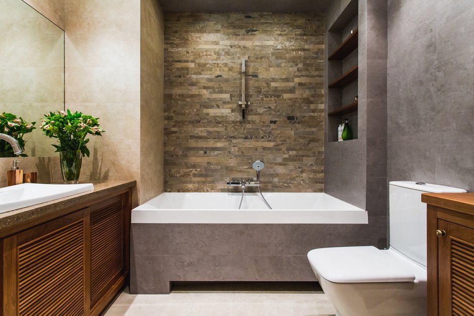 Фотография: Ванная в стиле Современный, Прованс и Кантри, Эклектика, Квартира, Проект недели, Москва, Юрий Гришко, Монолитный дом, 4 и больше, Более 90 метров, INMYROOM_ВИДЕО, INMYROOM TV, Юлия Баршевская – фото на INMYROOM