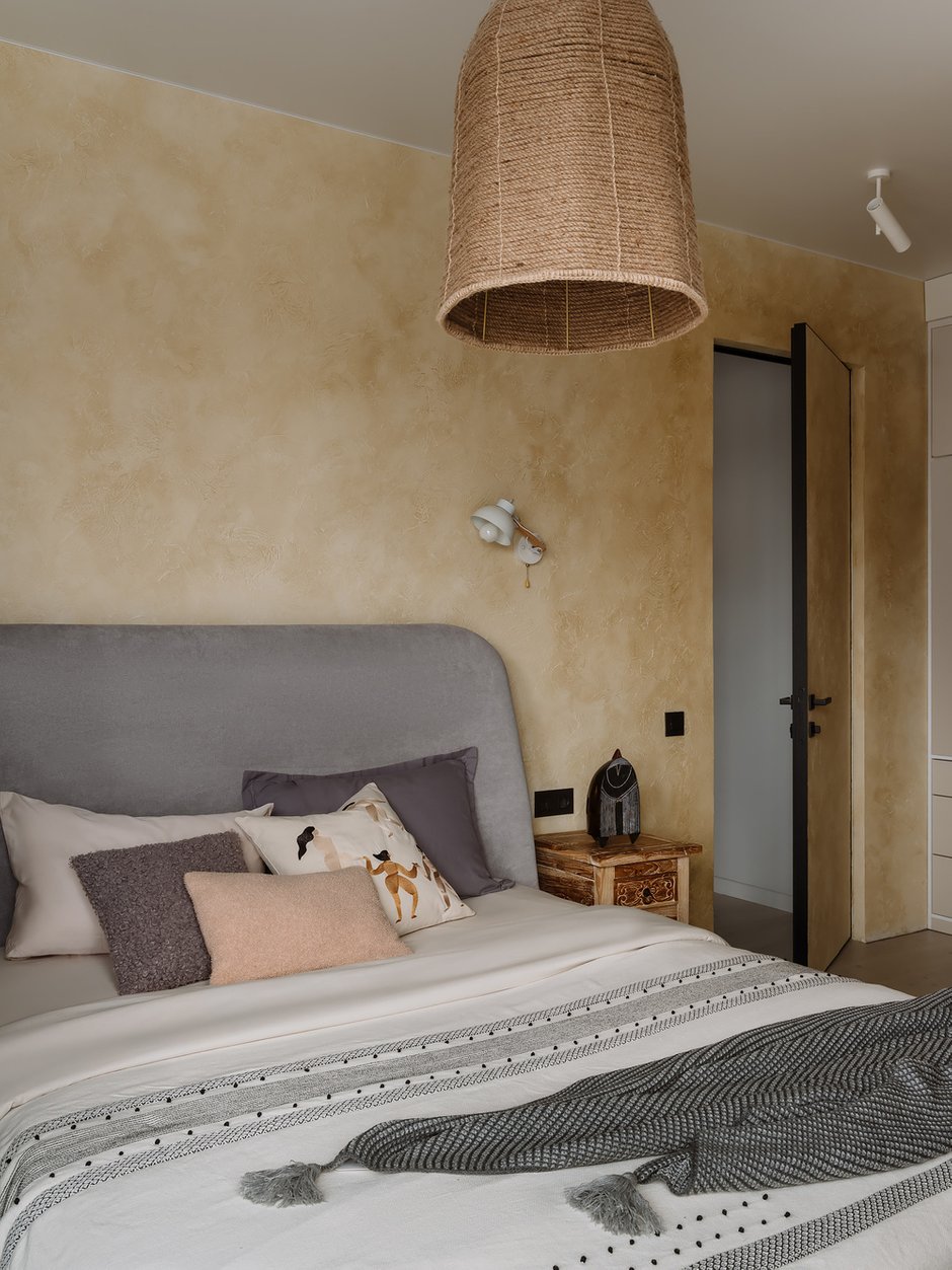Фотография: Спальня в стиле Современный, Эклектика, Бохо, Квартира, Проект недели, Москва, 3 комнаты, 60-90 метров, Domeli, Катерина Притчина – фото на INMYROOM