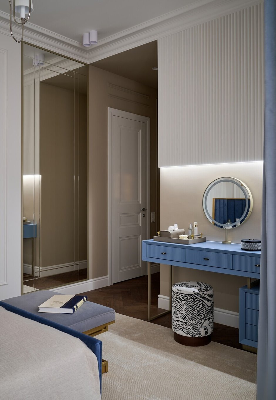 Фотография: в стиле , Квартира, Проект дня, 3 комнаты, Более 90 метров, Эксклюзивные проекты, современный с элементами неоклассики, Новосибирская область, Кольцово – фото на INMYROOM