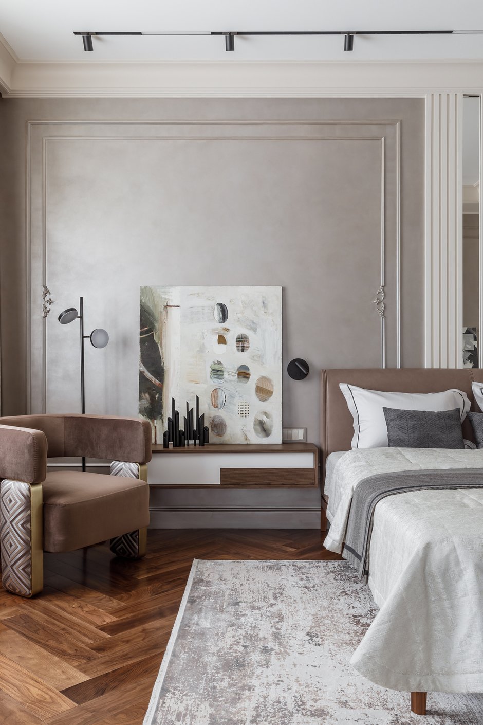 Фотография: Спальня в стиле Классический, Современный, Дом, Проект дня, Москва, Блочный дом, 4 и больше, Более 90 метров, Эксклюзивные проекты, современный с элементами классики и роскоши, Юлия Стоянова – фото на INMYROOM
