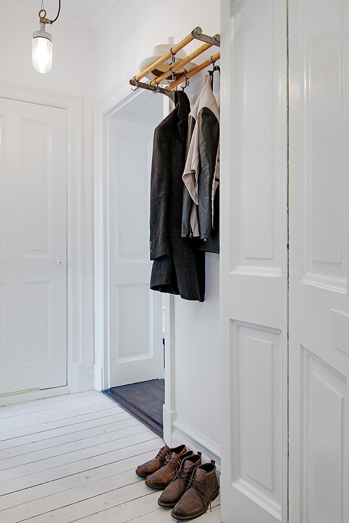 Фотография: Прихожая в стиле Скандинавский, Малогабаритная квартира, Квартира, Швеция, Дома и квартиры – фото на INMYROOM
