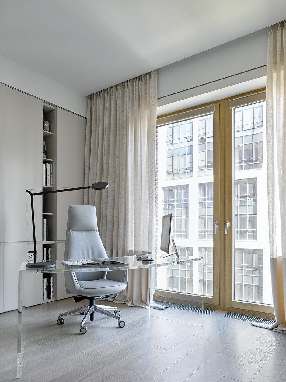 Фотография: Кабинет в стиле Современный, Проект дня, Москва, 3 комнаты, Более 90 метров, Эксклюзивные проекты, Наталья Белугина – фото на INMYROOM