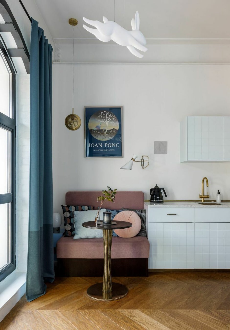 Фотография: Кухня и столовая в стиле Современный, Эклектика, Малогабаритная квартира, Квартира, Студия, Проект дня, Москва, до 40 метров, Мария Тертычная – фото на INMYROOM