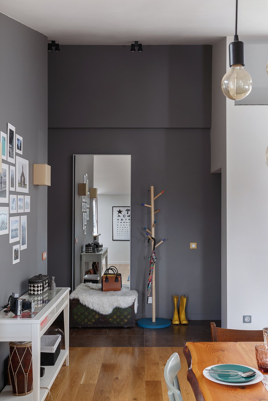 Фотография: Прихожая в стиле Скандинавский, Эклектика, Квартира, Студия, Проект недели, Пермь, 60-90 метров, Студия Ирины Райхер, Ирина Райхер – фото на INMYROOM