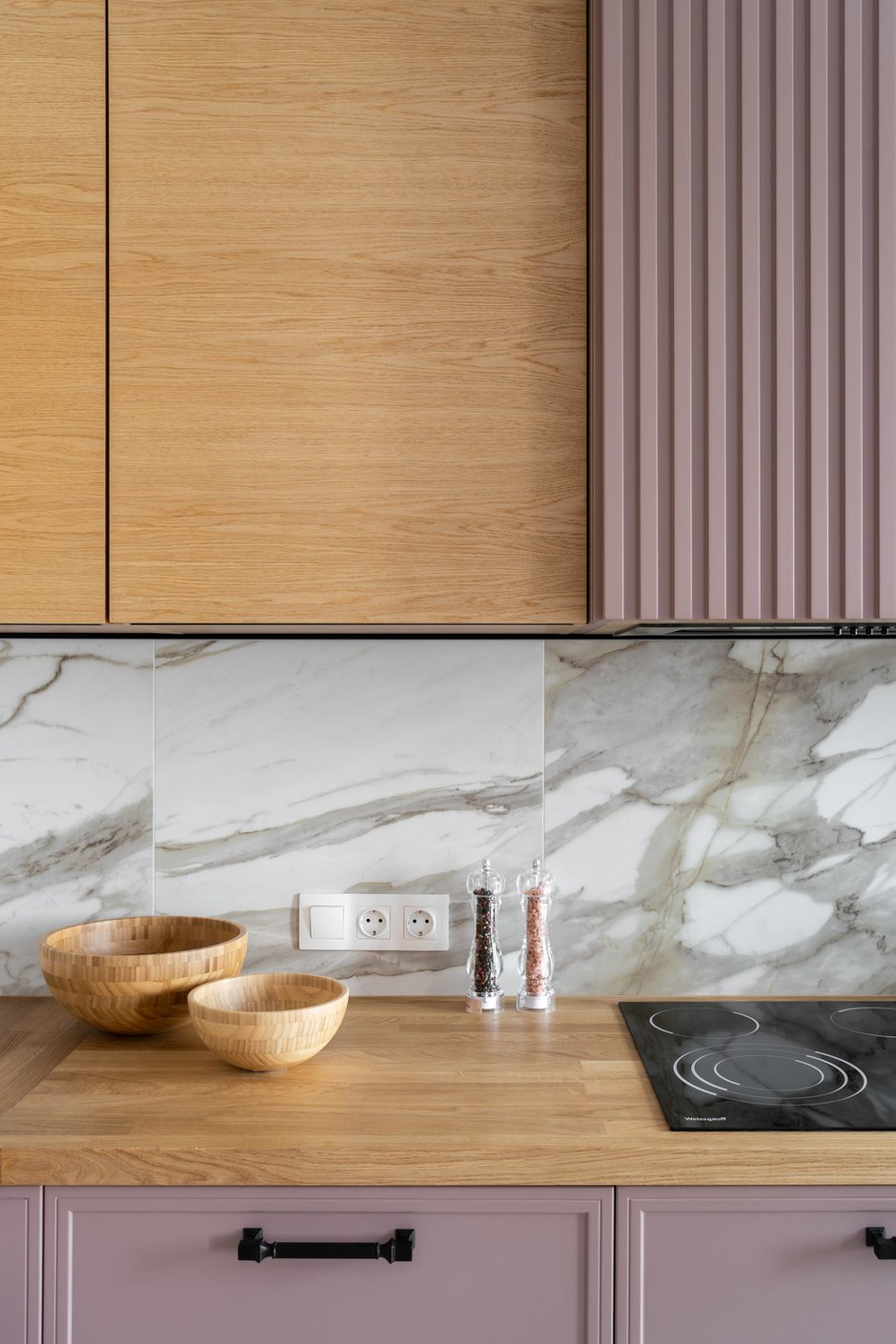 Фотография: Кухня и столовая в стиле Современный, Квартира, Проект недели, Санкт-Петербург, 3 комнаты, Более 90 метров, int2design – фото на INMYROOM