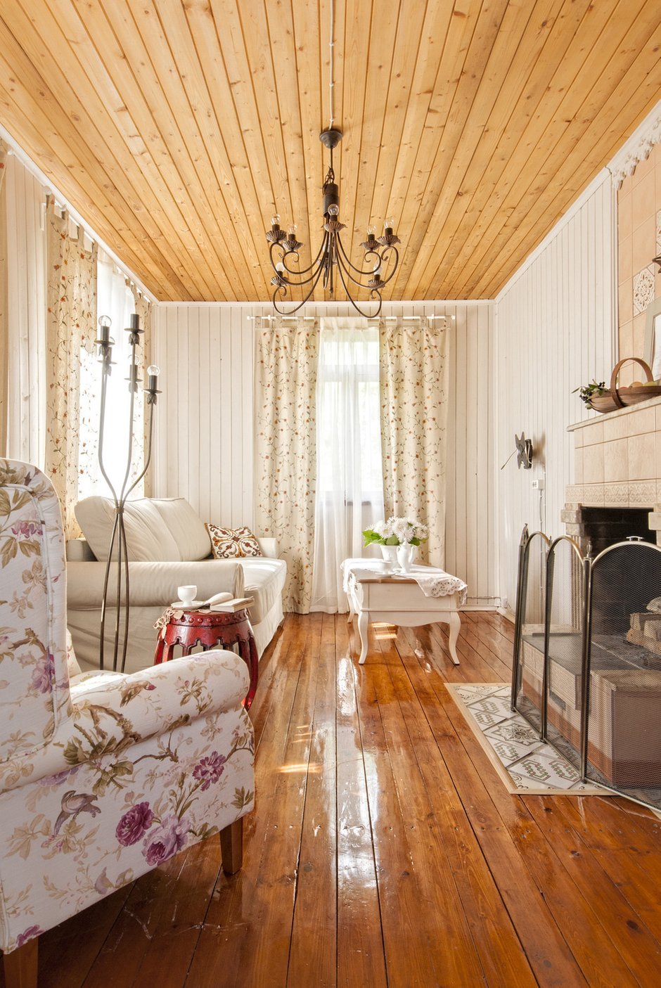 Дизайн: Мария Наседкина и архитектор Илья Насонов