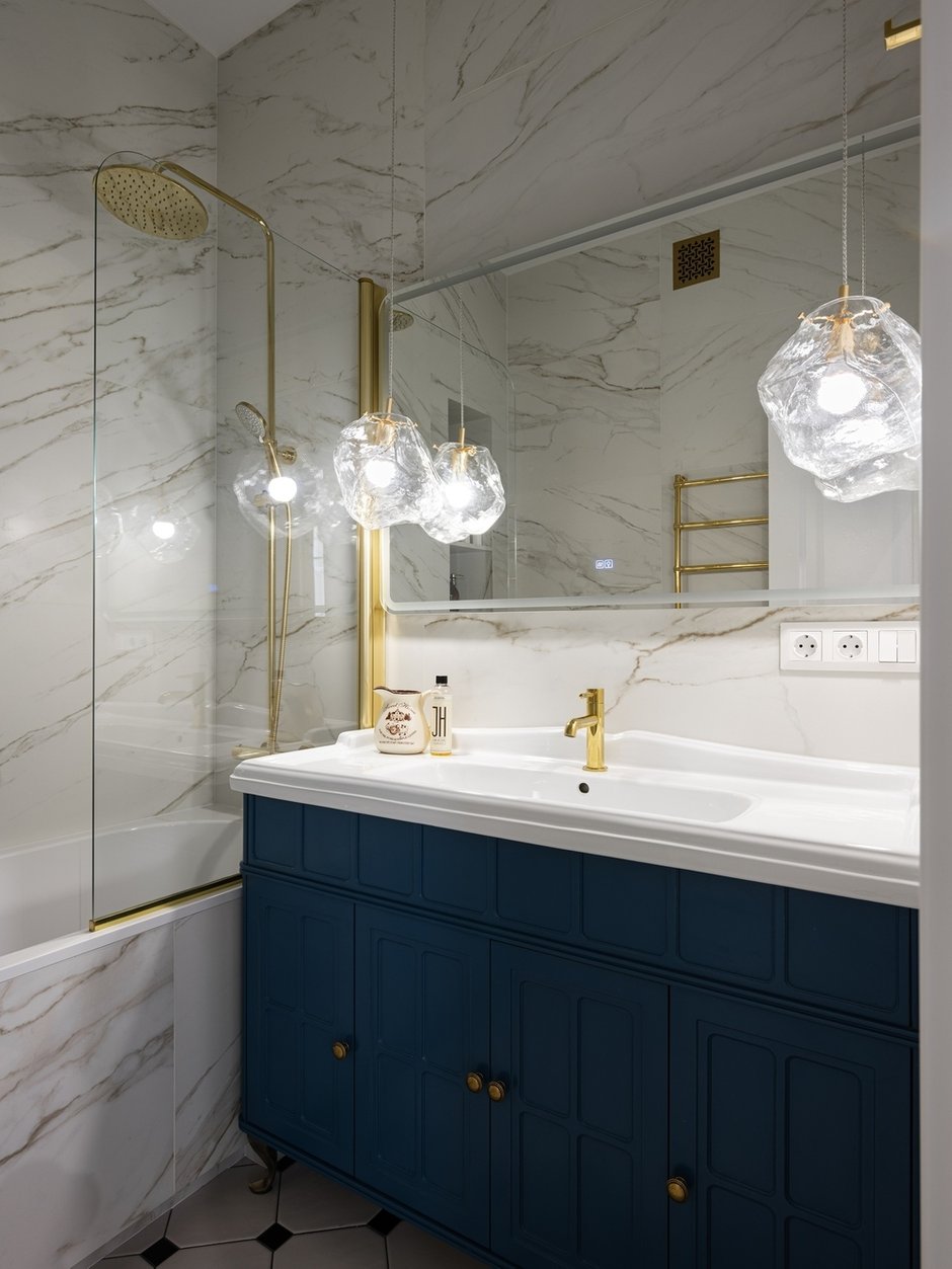 Фотография: Ванная в стиле Классический, Современный, Квартира, Проект недели, Москва, Сталинка, 3 комнаты, 40-60 метров, UN Buro, Анастасия Потапова – фото на INMYROOM