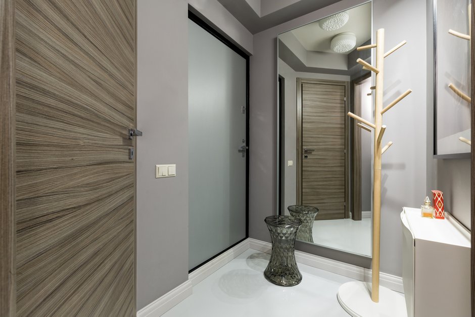 Фотография: Прихожая в стиле Современный, Квартира, Проект недели, Москва, Ирина Крашенинникова, Блочный дом, 2 комнаты, до 40 метров, И-210 – фото на INMYROOM