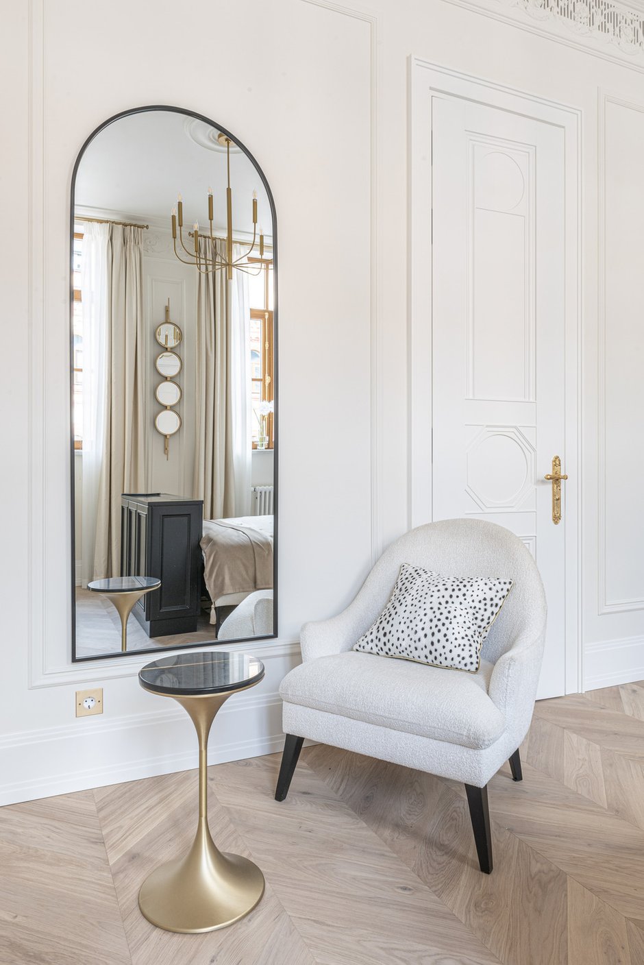 Фотография:  в стиле , Классический, Современный, Квартира, Проект дня, Кирпичный дом, 2 комнаты, 60-90 метров, Оксана Пастернак – фото на INMYROOM