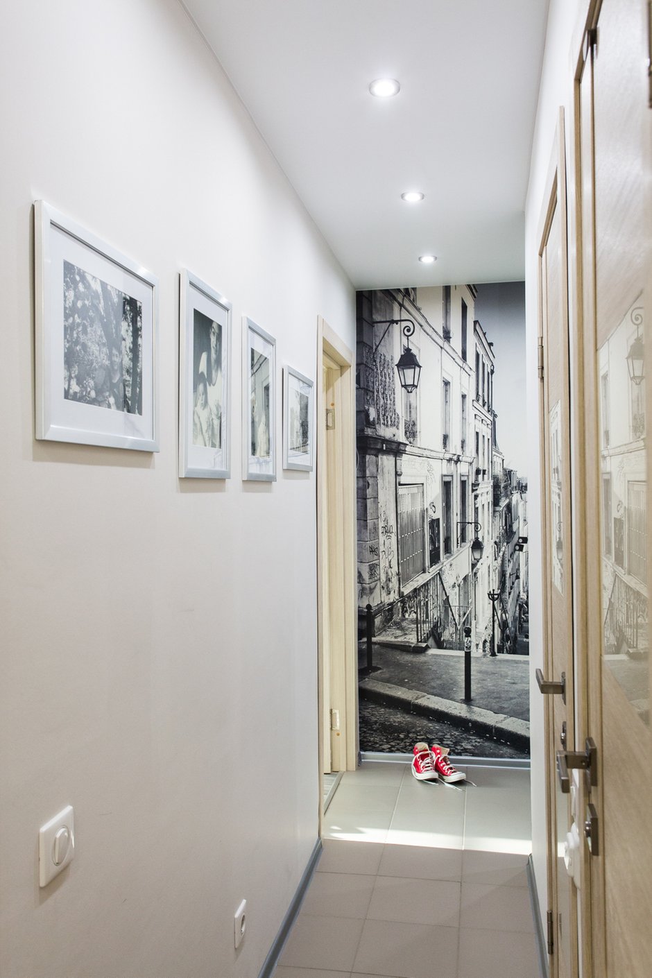 Фотография: Прихожая в стиле Современный, Квартира, Проект недели, Москва, Кирпичный дом, 2 комнаты, 40-60 метров, Евгения Рахвальская – фото на INMYROOM