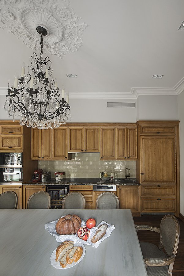 Фотография: Кухня и столовая в стиле Прованс и Кантри, Квартира, Дома и квартиры, Проект недели – фото на INMYROOM