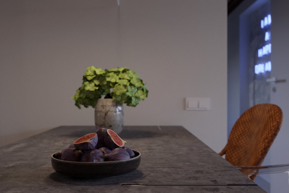 Фотография: Кухня и столовая в стиле Современный, Эклектика, Квартира, Испания, Белый, Проект дня, 2 комнаты, 40-60 метров, Бенидорм, Сергей Рынденкин – фото на INMYROOM