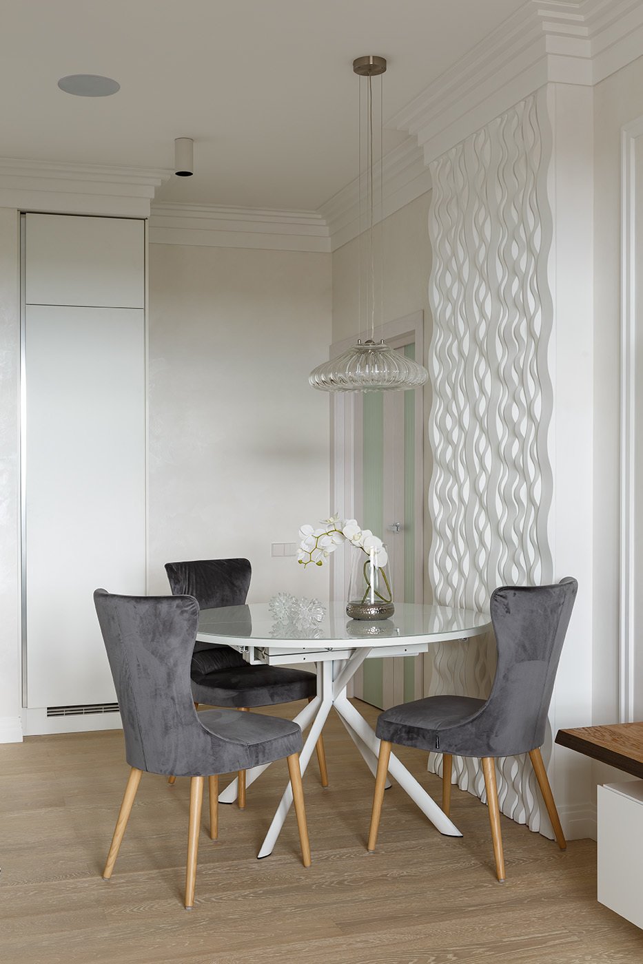 Фотография: Кухня и столовая в стиле Современный, Классический, Квартира, Проект недели, Санкт-Петербург, 3 комнаты, 60-90 метров, Кирилл Пономаренко – фото на INMYROOM