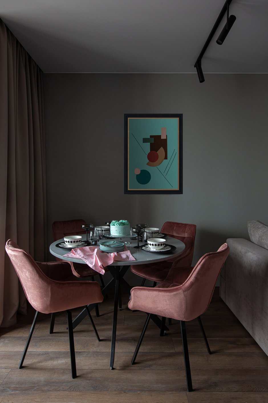 Фотография: Кухня и столовая в стиле Современный, Квартира, Проект недели, Москва, 4 и больше, 60-90 метров, Екатерина Совастеева – фото на INMYROOM