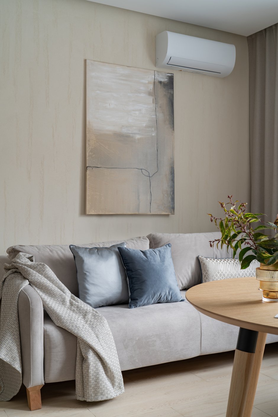 Фотография: Гостиная в стиле Современный, Квартира, Проект недели, Санкт-Петербург, 2 комнаты, 40-60 метров, Lublianova.design, Юлия Люблянова – фото на INMYROOM