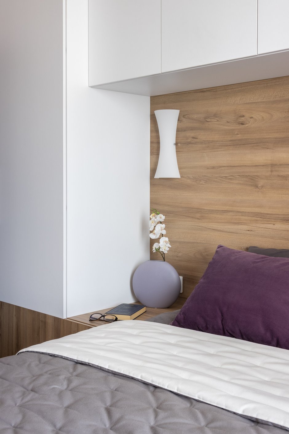 Фотография: Спальня в стиле Современный, Квартира, Проект недели, Санкт-Петербург, 3 комнаты, 60-90 метров, Planirovka Home, Яна Кочетова – фото на INMYROOM