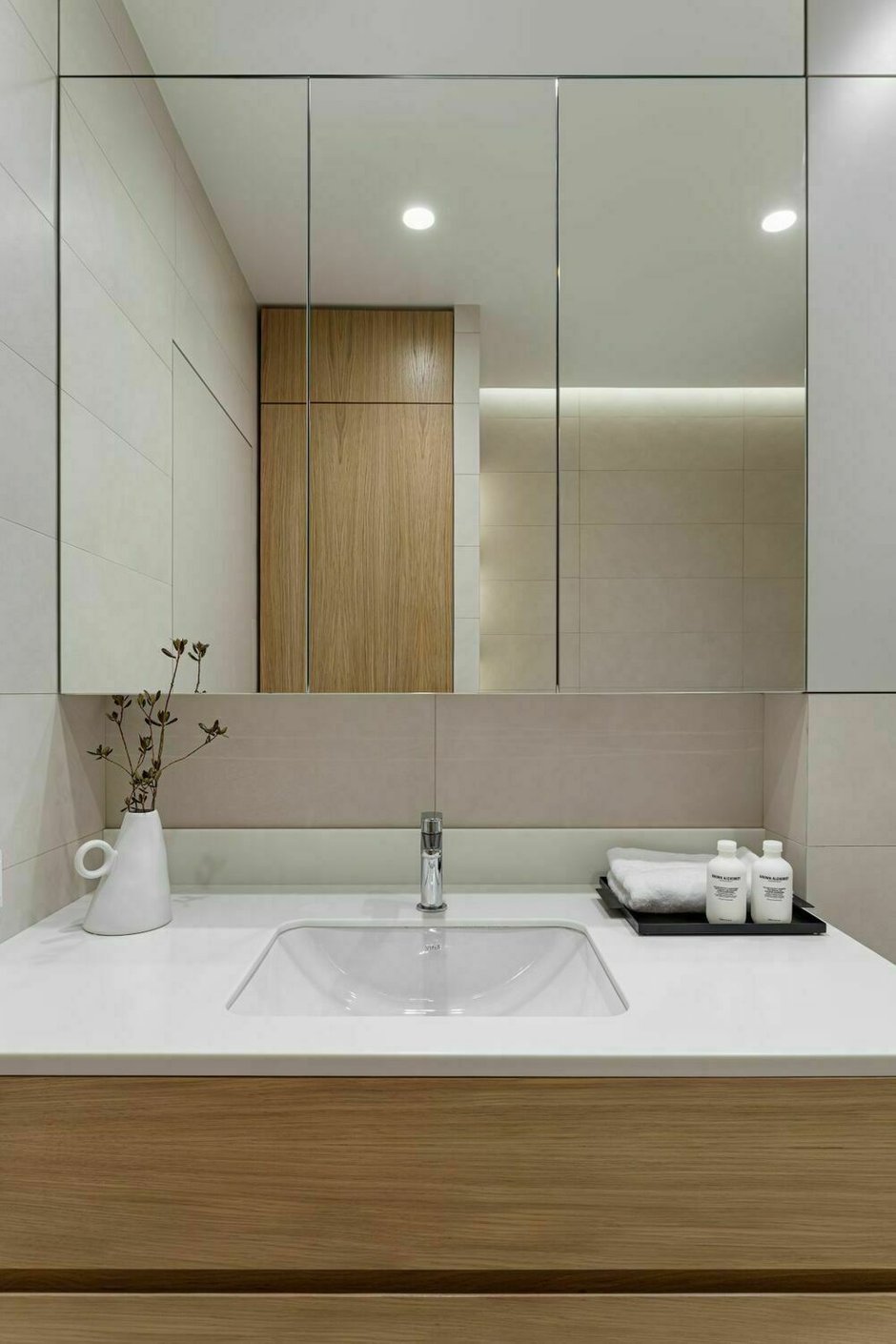 Фотография: в стиле , Современный, Квартира, Минимализм, Переделка, Сталинка, 3 комнаты, 60-90 метров, ремонт своими силами, ремонт сталинки, идеи для ремонта – фото на INMYROOM