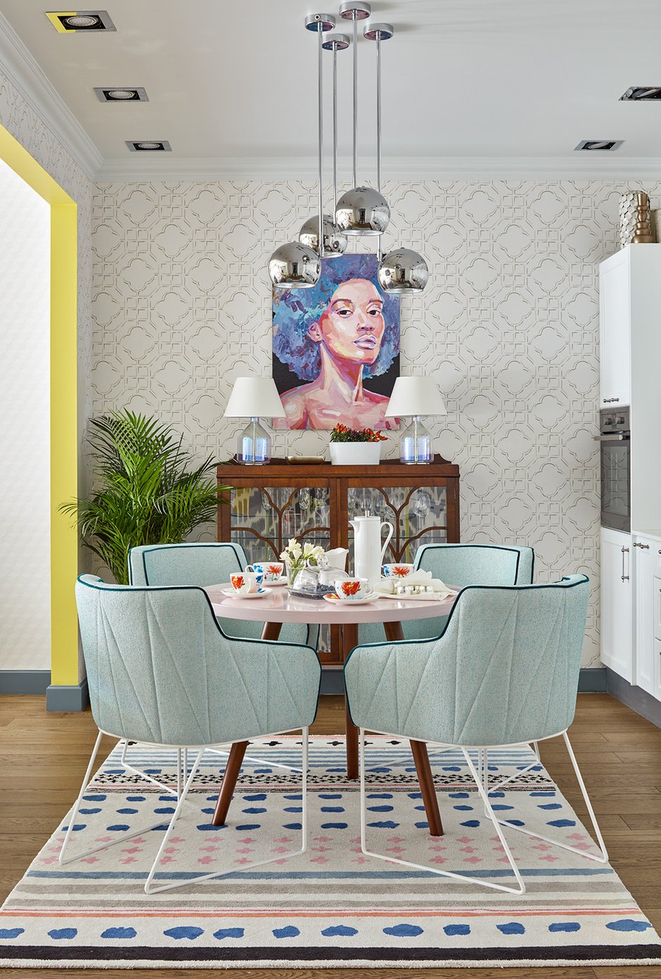 Фотография: Кухня и столовая в стиле Эклектика, Гостиная, Карта покупок, Декор, Мебель и свет, Сергей Ананьев, Ольга Легошина – фото на INMYROOM