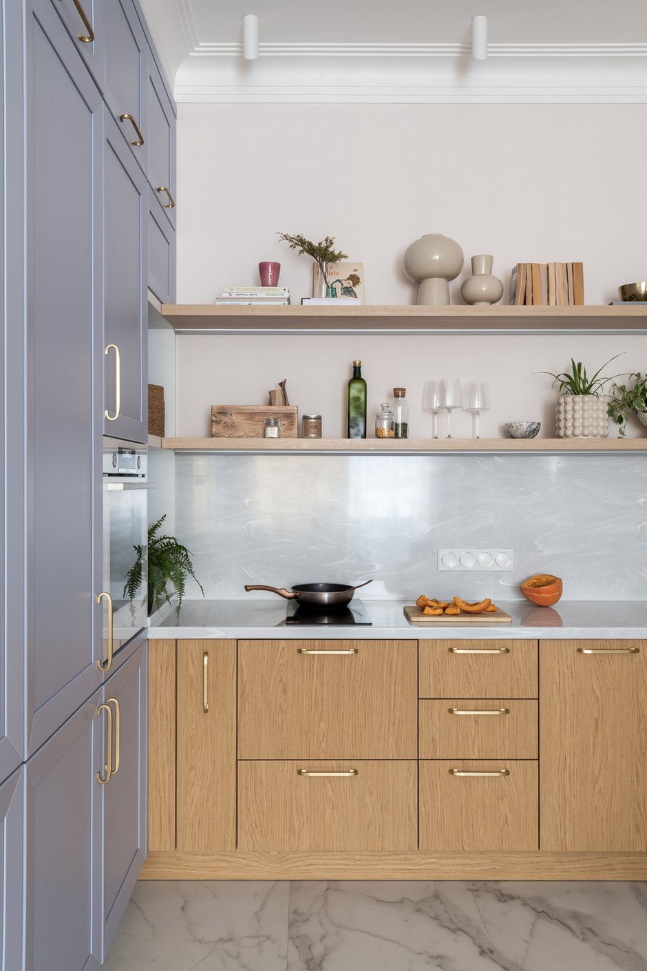 Фотография: Кухня и столовая в стиле Современный, Эклектика, Квартира, Проект недели, Москва, 40-60 метров, Элина Мусина – фото на INMYROOM