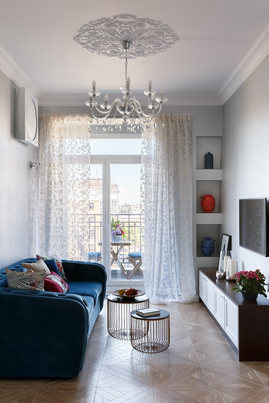 Фотография: Гостиная в стиле Современный, Эклектика, Квартира, Проект дня, Санкт-Петербург, 2 комнаты, 60-90 метров, Инна Азорская – фото на INMYROOM