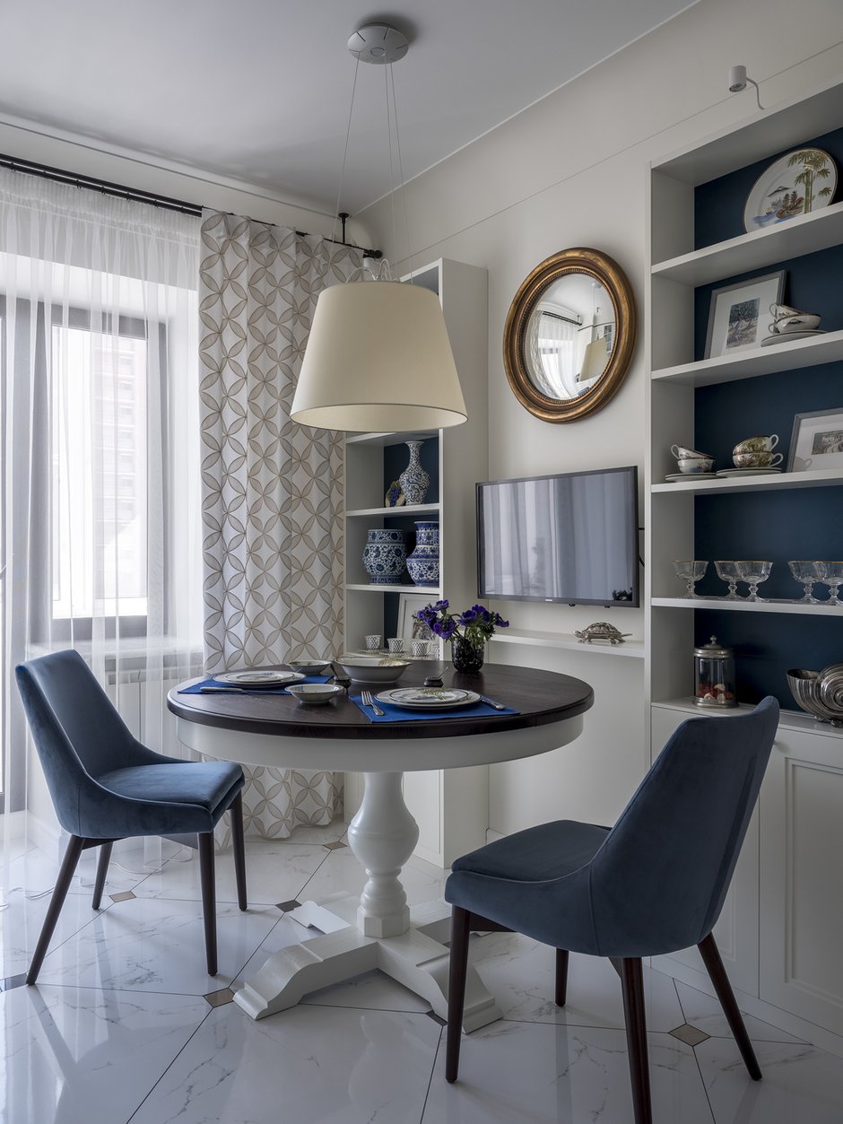 Фотография: Кухня и столовая в стиле Классический, Современный, Квартира, Проект недели, Москва, 3 комнаты, Более 90 метров, Александра Дашкевич, Наталья Каримова – фото на INMYROOM