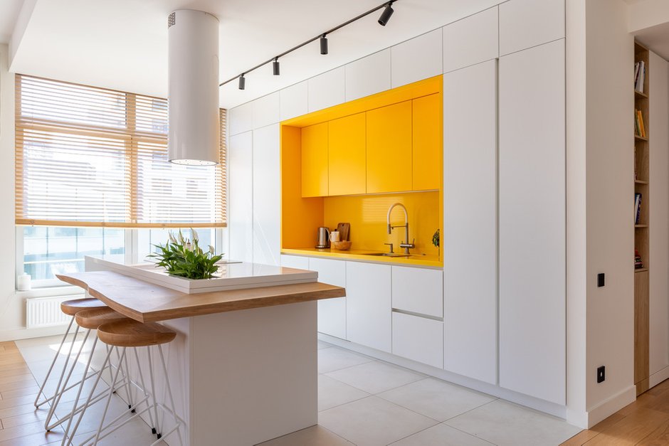 Фотография: Кухня и столовая в стиле Современный, Минимализм, Квартира, Проект дня, Санкт-Петербург, 4 и больше, Более 90 метров, Анна Пенедюк – фото на INMYROOM