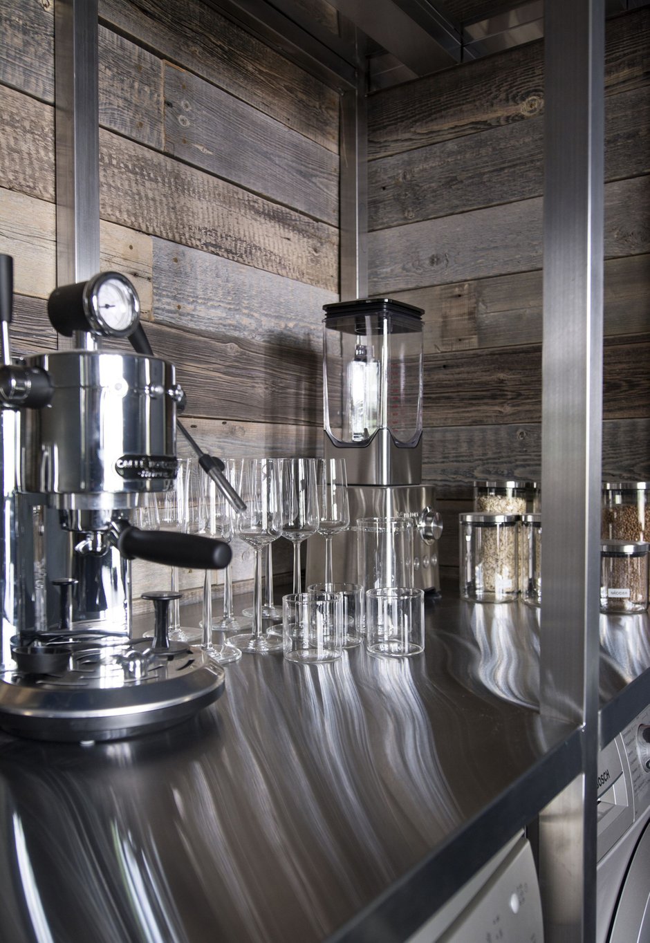 Фотография: Кухня и столовая в стиле Лофт, Квартира, Студия, Проект недели, Москва, Кирпичный дом, до 40 метров, INT2architecture – фото на INMYROOM